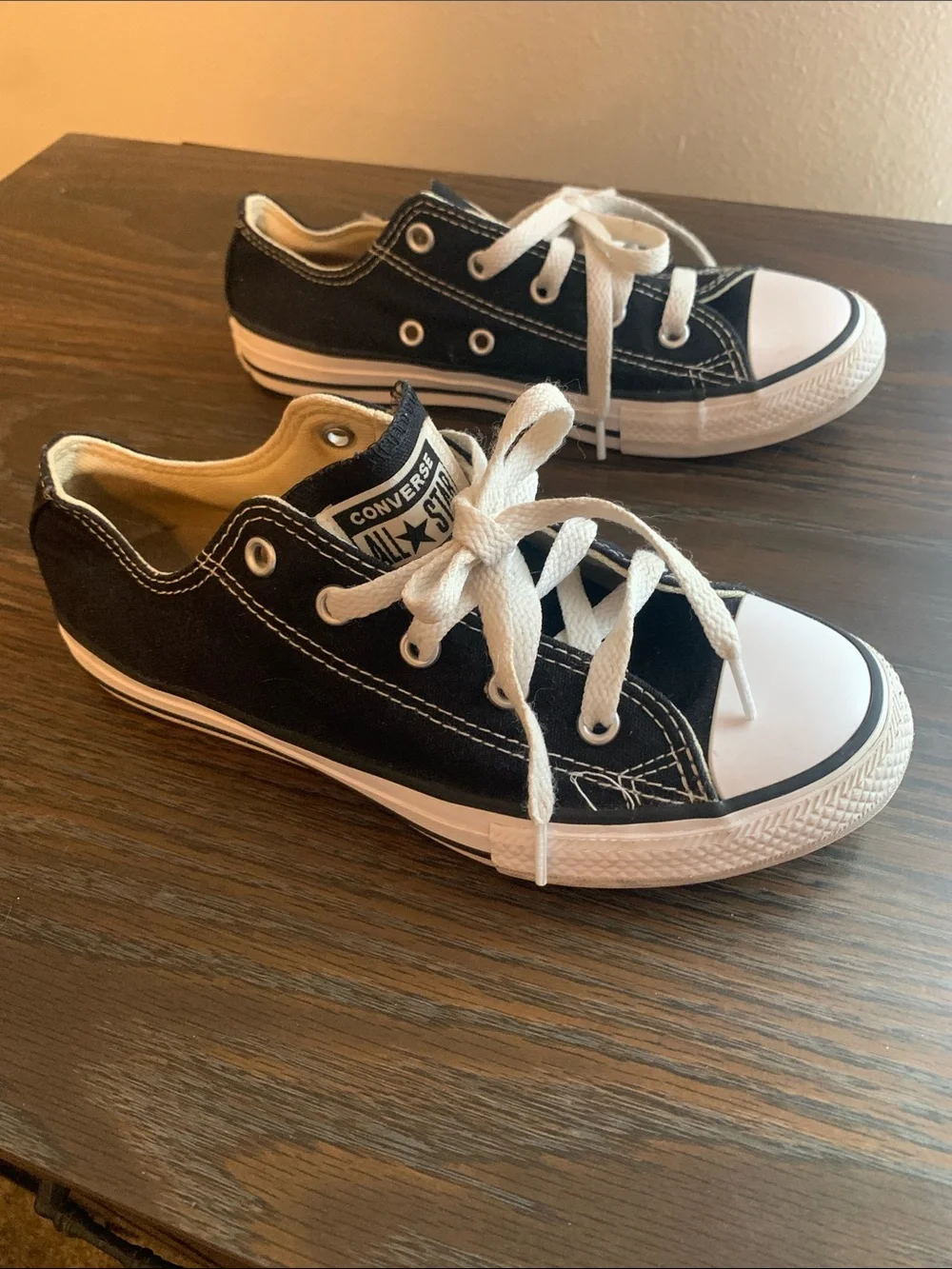 Converse Kids Low Top Sneakers - Size 2 Black & White